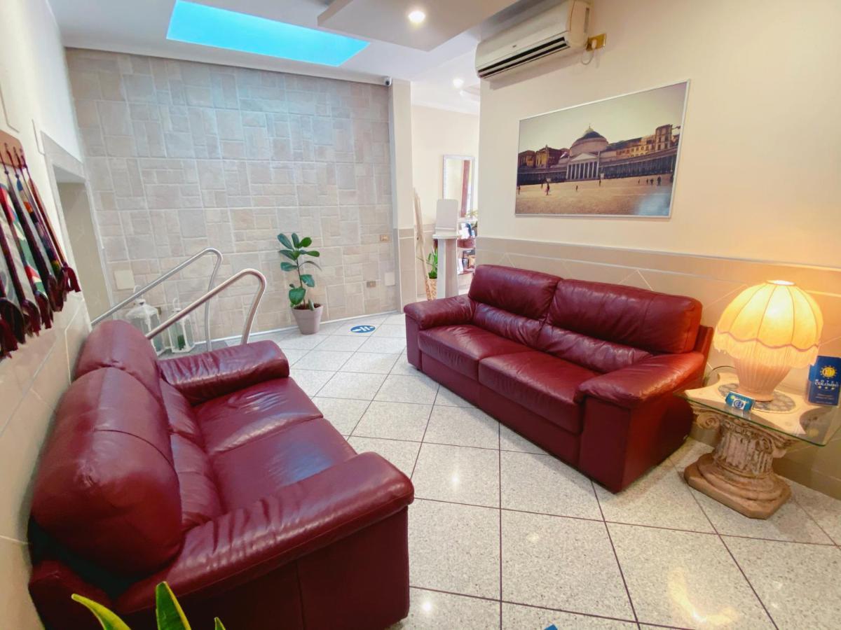 Hotel Colombo Napoli Bagian luar foto