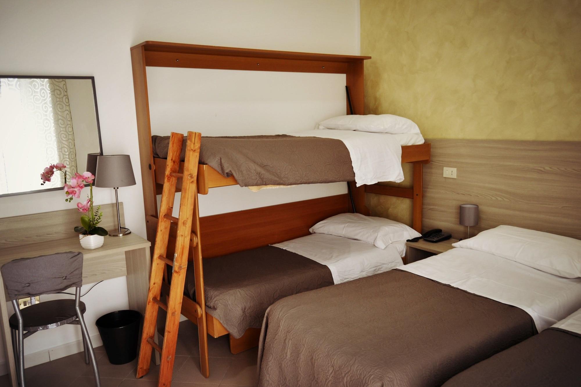 Hotel Colombo Napoli Bagian luar foto