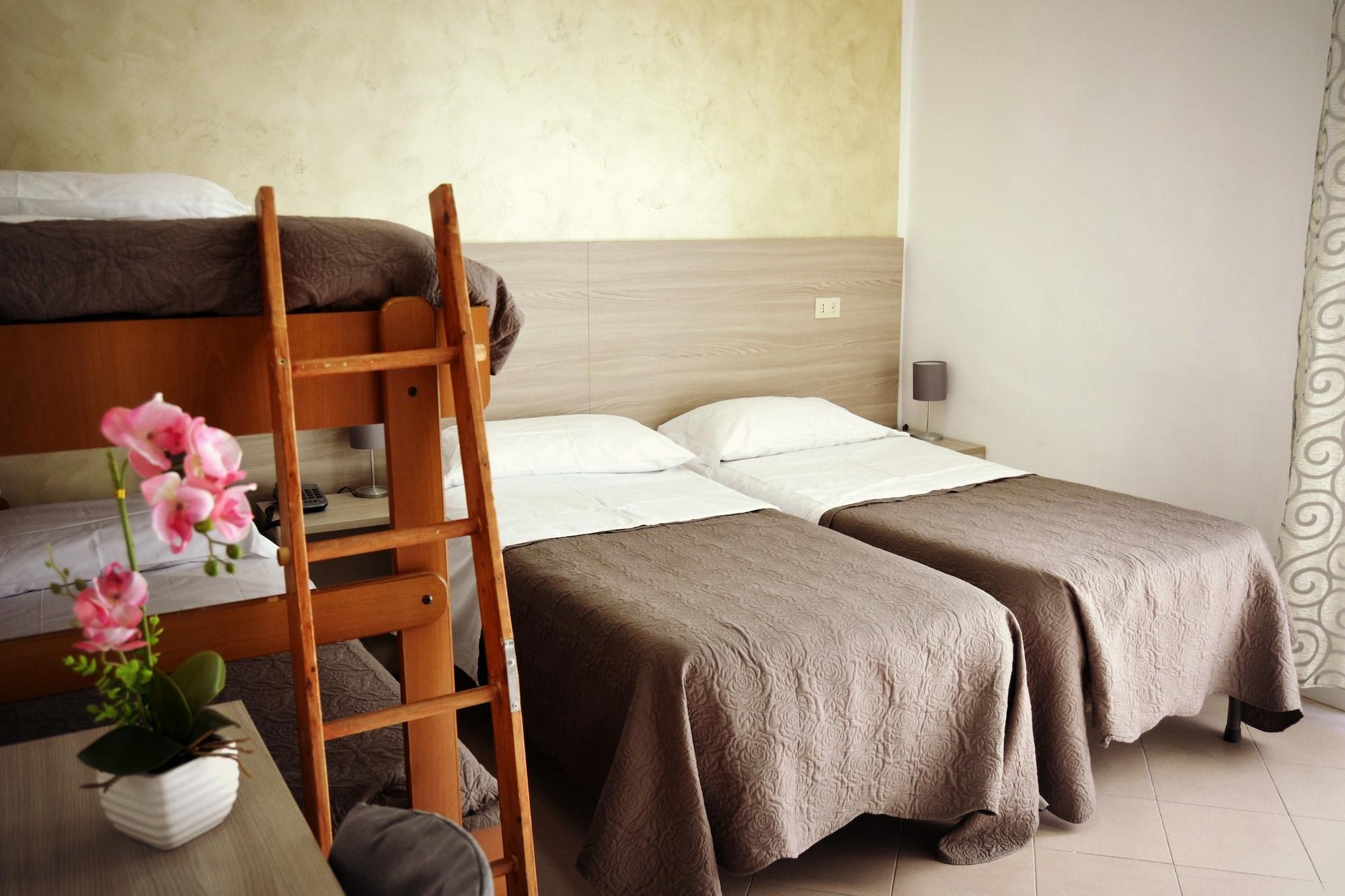 Hotel Colombo Napoli Bagian luar foto