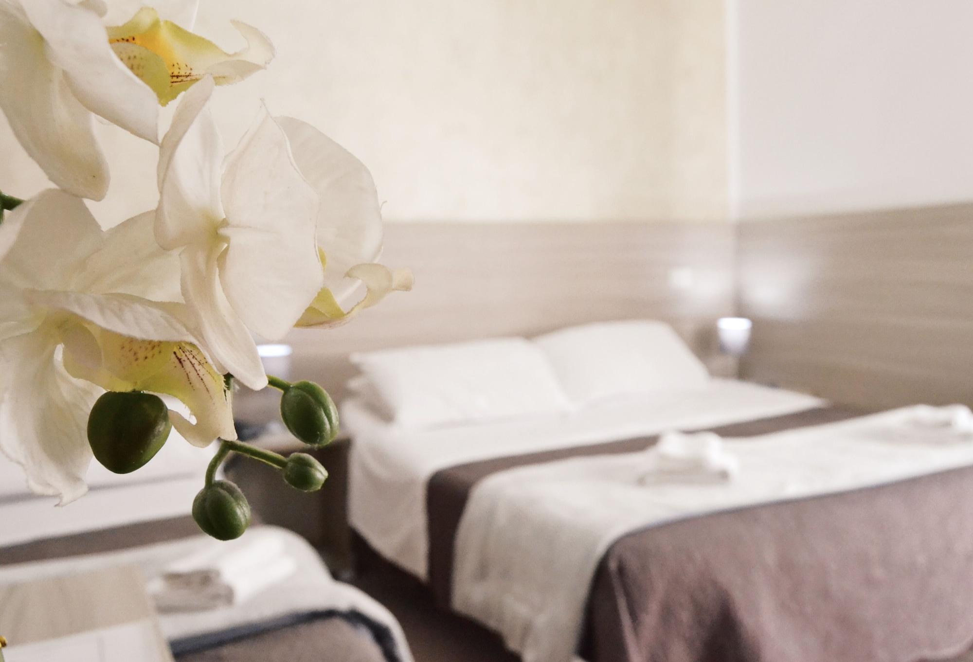 Hotel Colombo Napoli Bagian luar foto