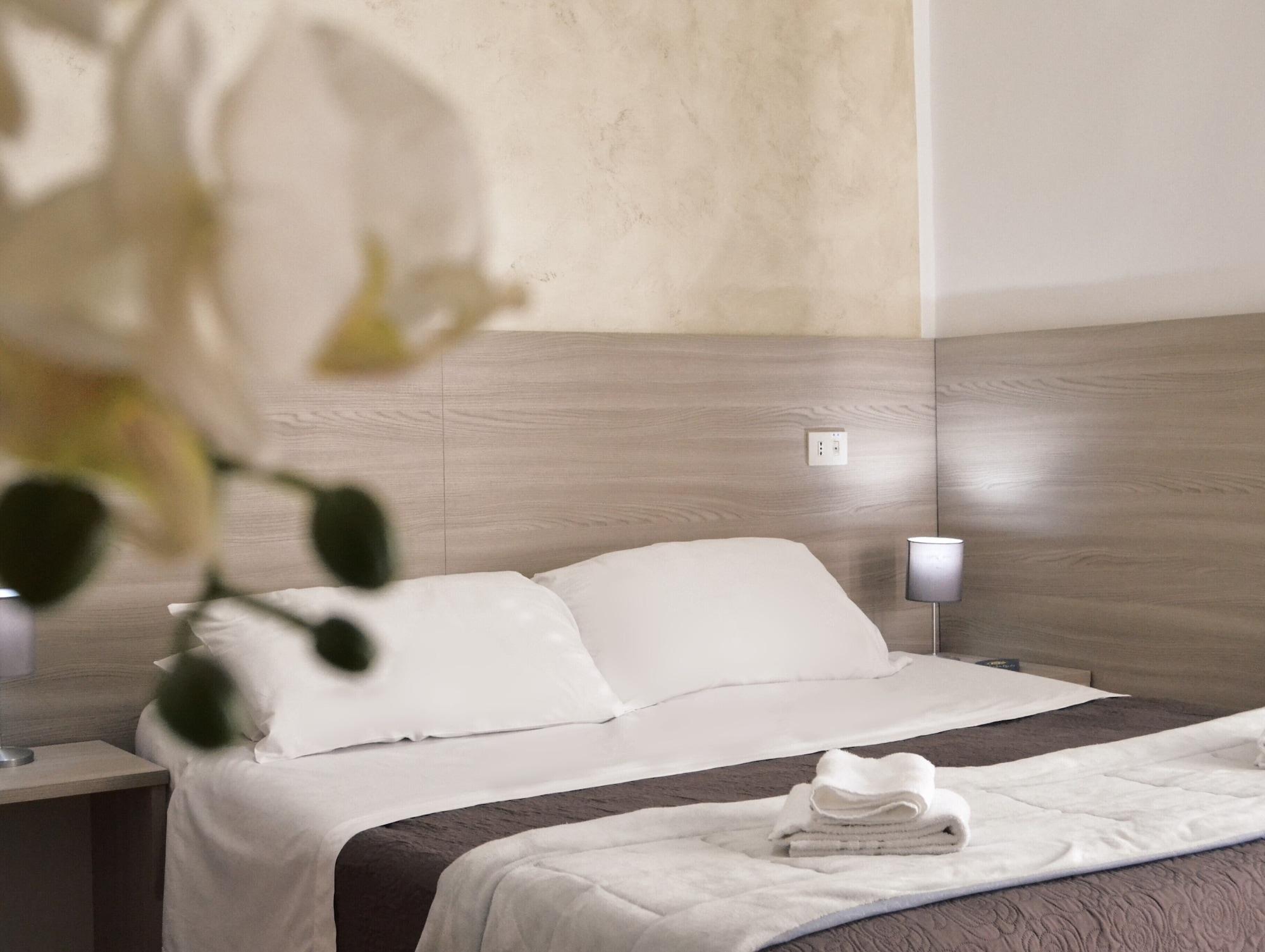 Hotel Colombo Napoli Bagian luar foto