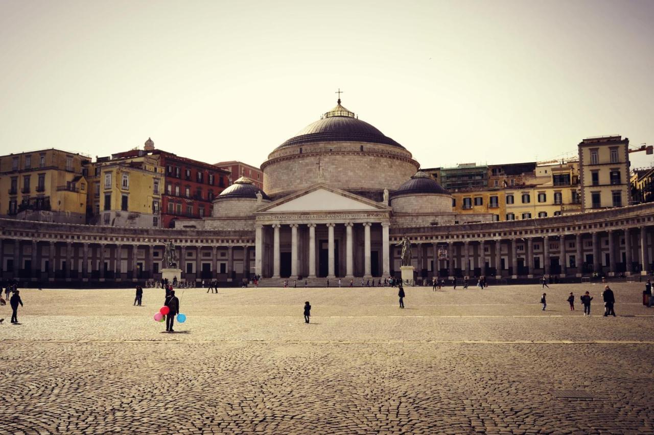 Hotel Colombo Napoli Bagian luar foto